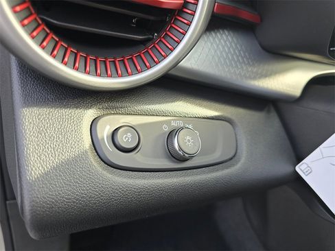 New 2026 Chevrolet Trax RS w/ Sunroof Package image 19