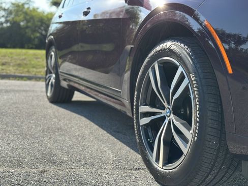 Certified 2023 BMW X7 xDrive40i w/ M Sport Package image 11