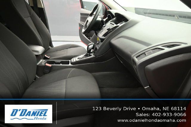 Used 2017 Ford Focus SE FWD image 41