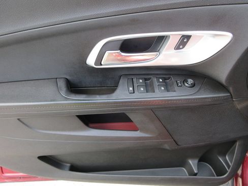 Used 2017 Chevrolet Equinox LT w/ Convenience Package FWD image 22