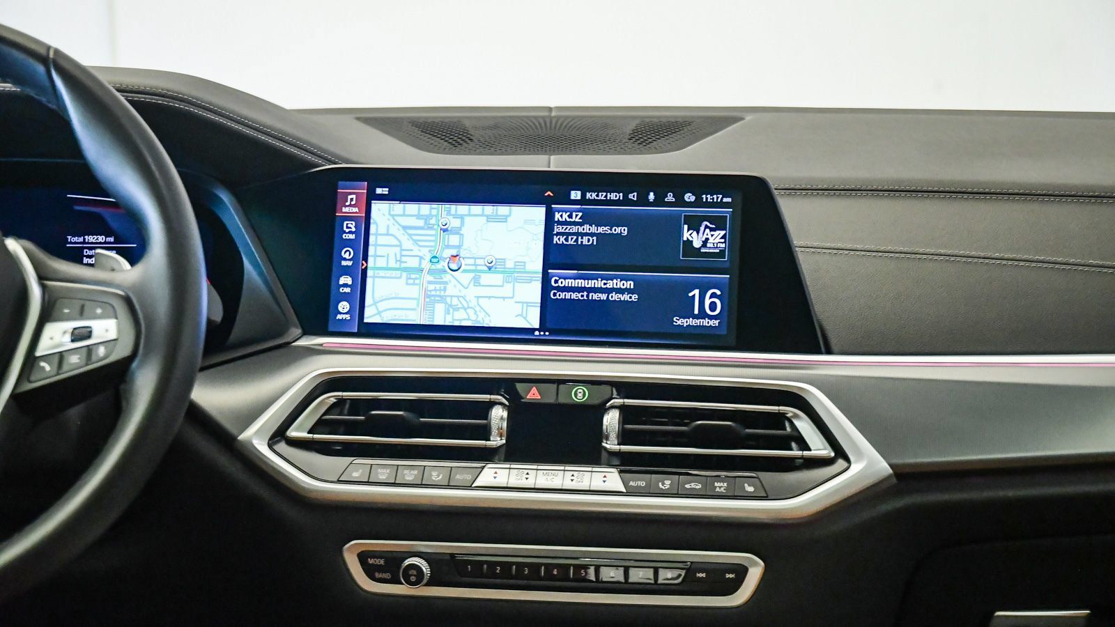 Certified 2023 BMW X5 xDrive40i w/ Premium Package AWD/4WD image 14