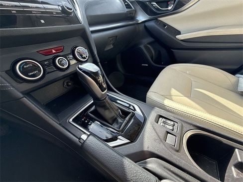 Used 2017 Subaru Impreza 2.0i Limited image 20