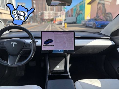 Used 2019 Tesla Model 3 Standard Range RWD image 18