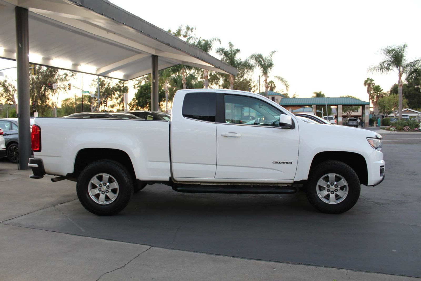 Used 2018 Chevrolet Colorado W/T w/ WT Convenience Package RWD image 6