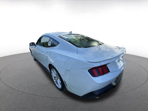 Used 2025 Ford Mustang GT Premium RWD image 5