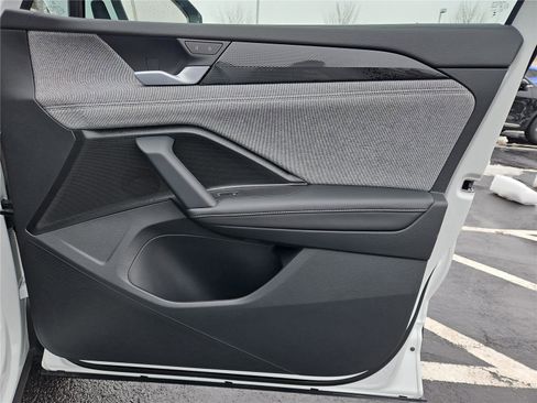 New 2026 Volkswagen Tiguan S image 25