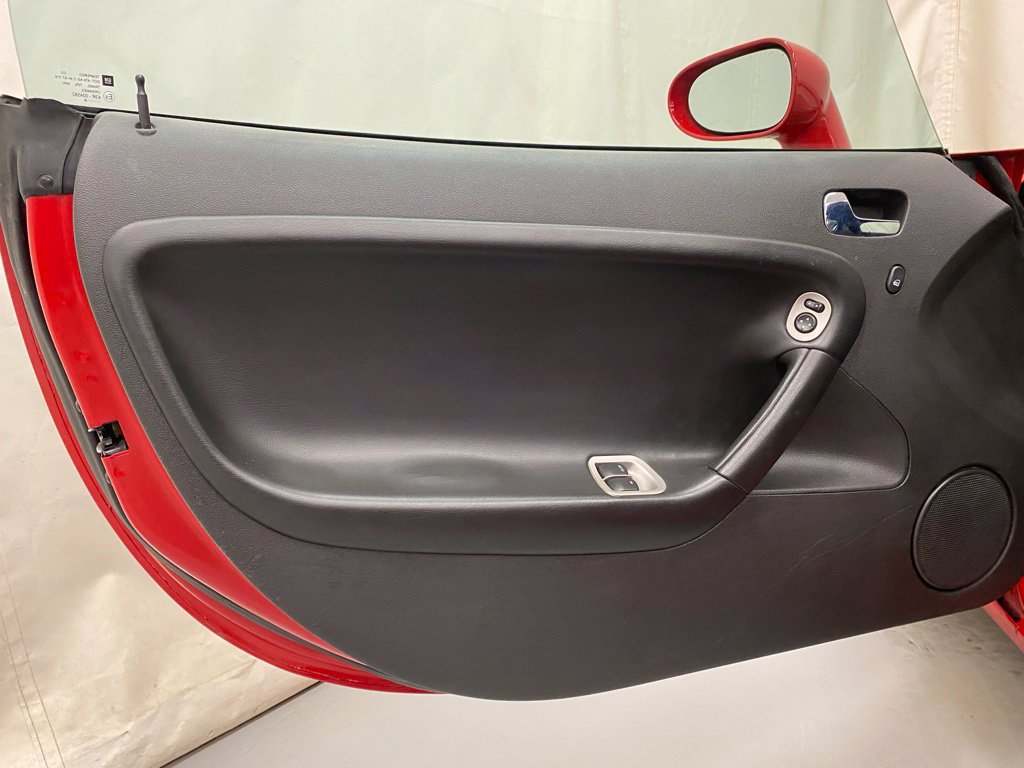 Used 2008 Pontiac Solstice GXP w/ Premium Package RWD image 12