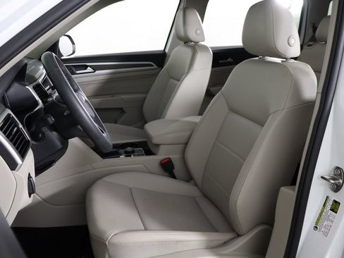 Used 2023 Volkswagen Atlas SE w/ Panoramic Sunroof Package AWD/4WD image 34