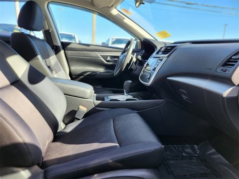 Used 2017 Nissan Altima 2.5 SR image 9