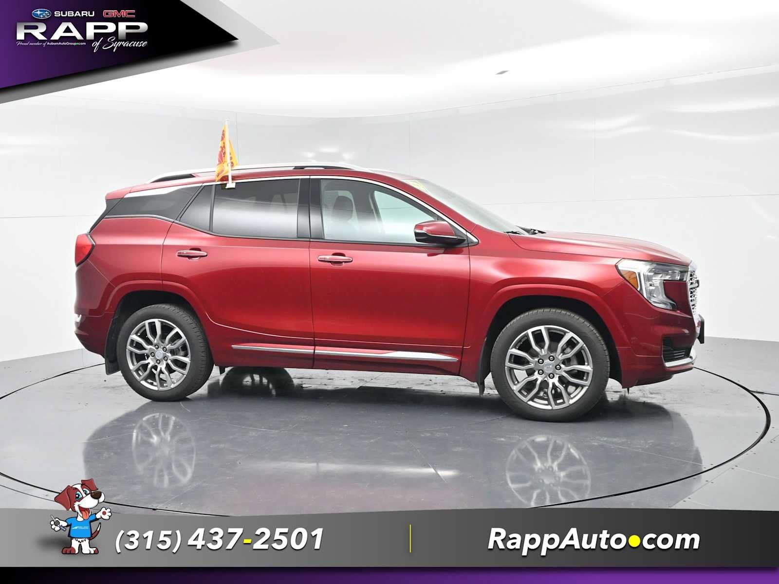 Used 2023 GMC Terrain Denali AWD/4WD image 3