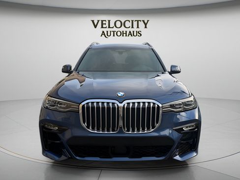 Used 2019 BMW X7 xDrive50i w/ Dynamic Handling Package AWD/4WD image 2