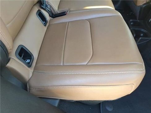 Used 2020 Jeep Gladiator Overland w/ Popular Equipment Package image 21