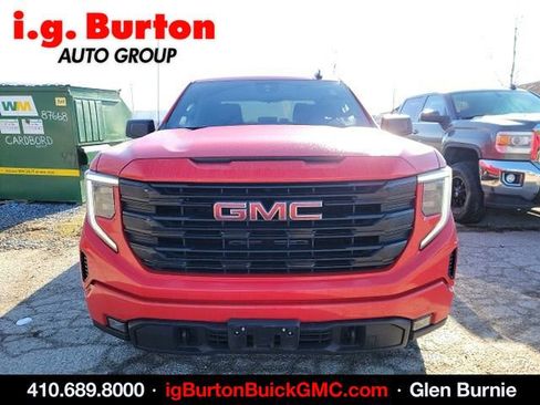 Used 2022 GMC Sierra 1500 Elevation image 2