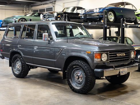 Used 1989 Toyota Land Cruiser image 2