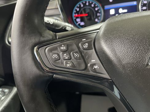 Used 2024 Chevrolet Equinox Premier AWD/4WD image 31