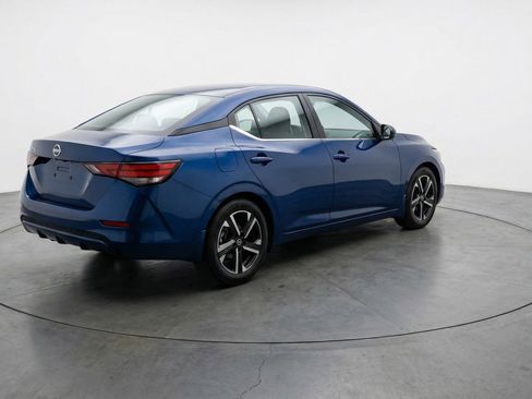 Used 2025 Nissan Sentra SV FWD image 9