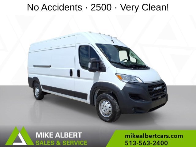 Used 2023 RAM ProMaster 2500 FWD image 1