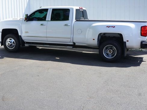 Used 2019 Chevrolet Silverado 3500 High Country w/ Duramax Plus Package AWD/4WD image 3