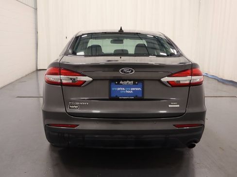 Used 2020 Ford Fusion SE image 8