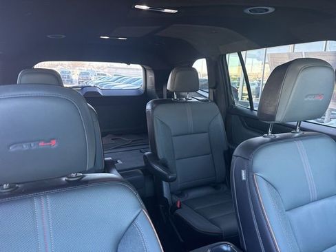 Used 2024 GMC Acadia AT4 w/ Luxury Package image 33