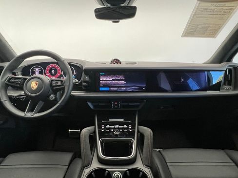 Certified 2026 Porsche Cayenne GTS image 6