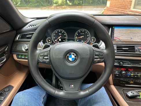 Used 2014 BMW 750Li RWD image 28