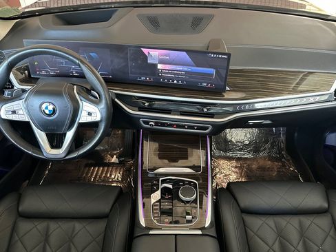 Used 2024 BMW X7 xDrive40i AWD/4WD image 15