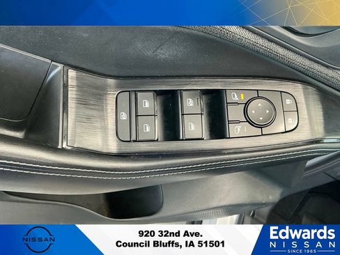 Used 2023 Nissan Rogue SV AWD/4WD image 20