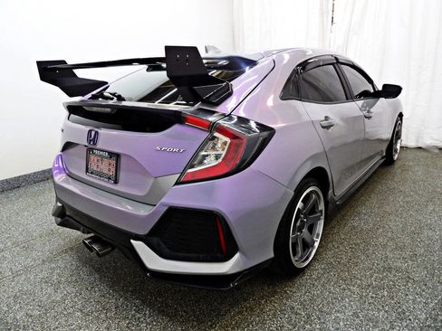 Used 2018 Honda Civic Sport image 5