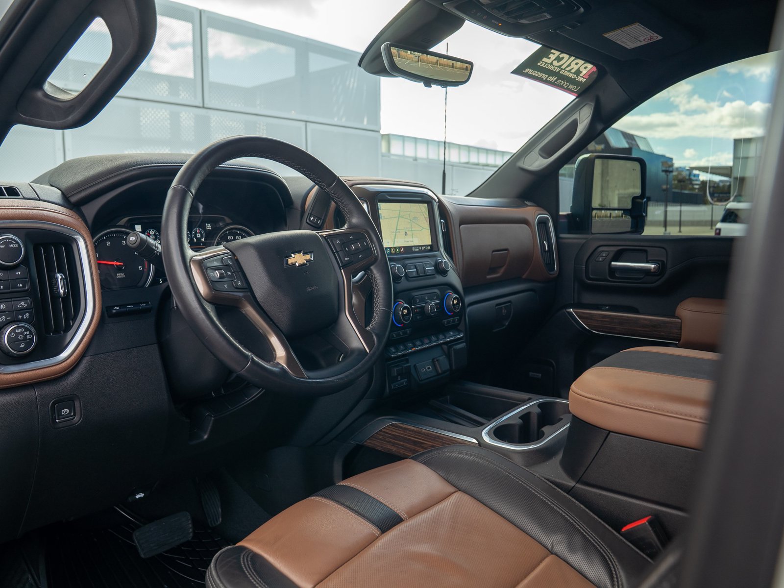 Used 2023 Chevrolet Silverado 2500 High Country AWD/4WD image 17