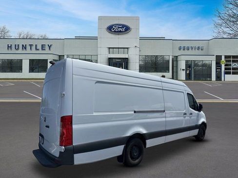 Used 2024 Mercedes-Benz Sprinter 2500 w/ Acoustic Package image 5