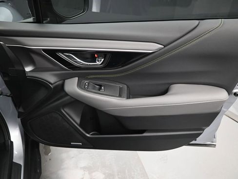 Used 2025 Subaru Outback Onyx Edition XT image 37