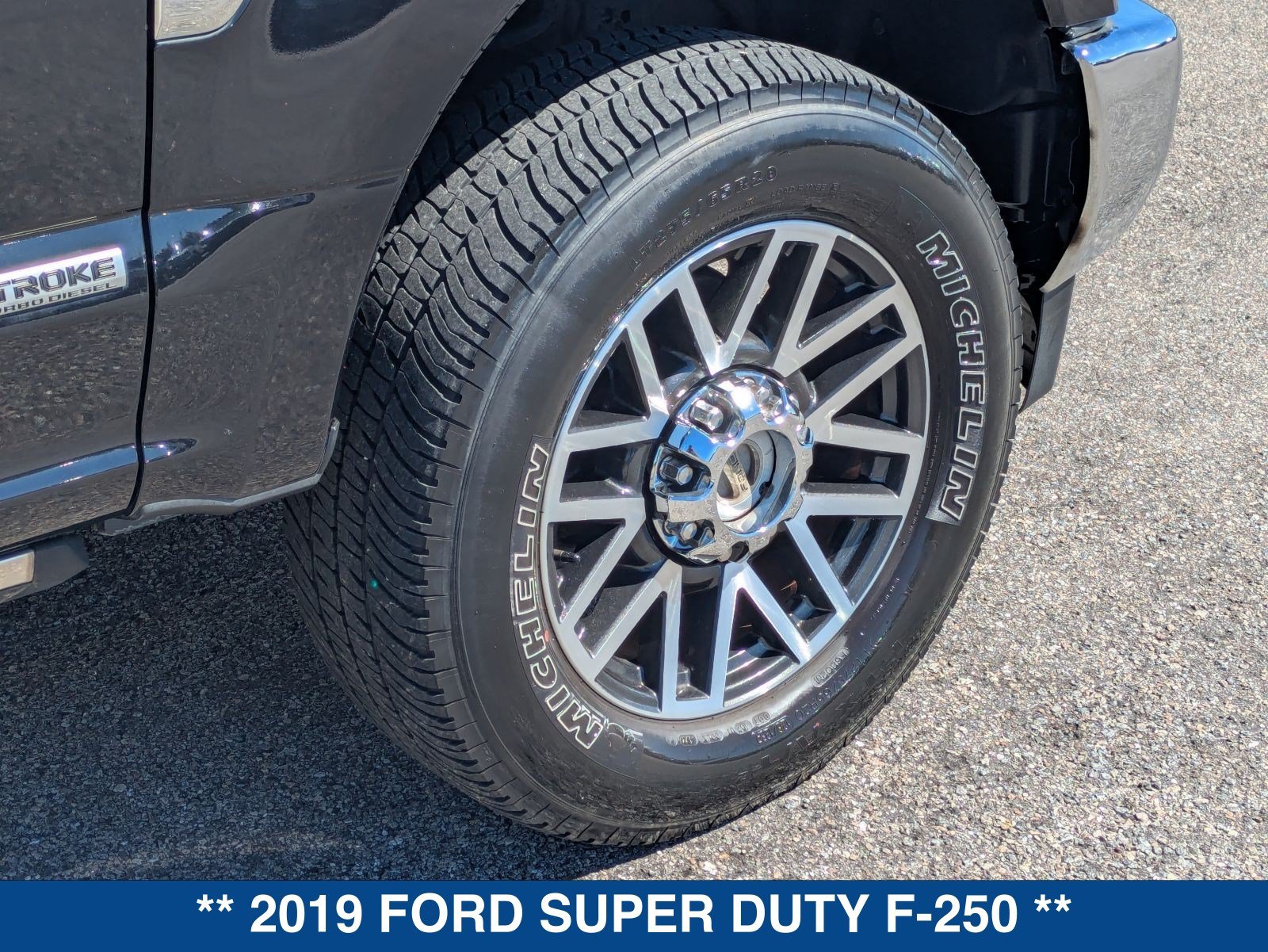 Used 2019 Ford F250 Lariat w/ Lariat Ultimate Package AWD/4WD image 13