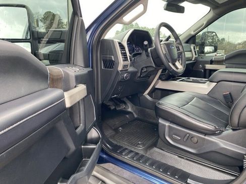 Used 2020 Ford F250 Lariat w/ Lariat Value Package image 11