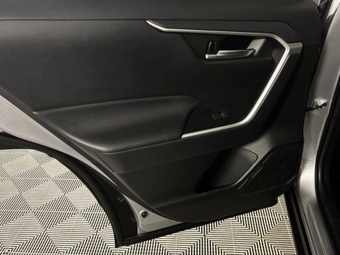 Used 2025 Toyota RAV4 XLE image 26