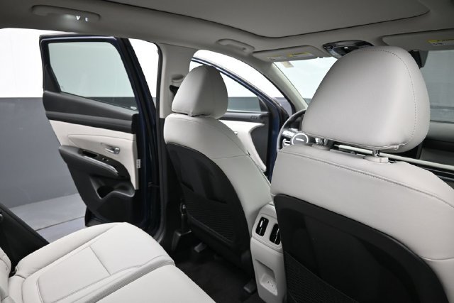 New 2026 Hyundai Tucson Limited AWD/4WD image 15