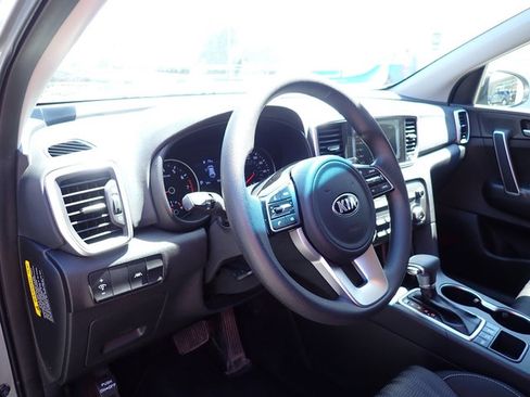 Used 2020 Kia Sportage LX AWD/4WD image 13
