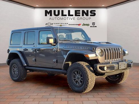 Used 2022 Jeep Wrangler Unlimited Rubicon w/ Trailer Tow Package AWD/4WD image 3