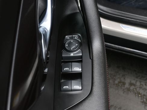 Used 2021 Chevrolet Blazer RS w/ Enhanced Convenience Package image 10