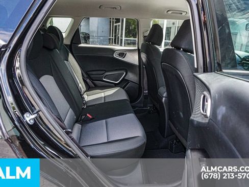 Used 2025 Kia Soul LX w/ LX Technology Package FWD image 22