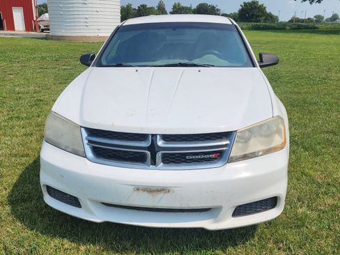 Used 2013 Dodge Avenger SE FWD image 2