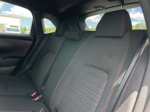 Used 2025 Honda HR-V Sport image 40