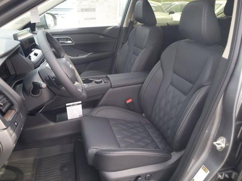 New 2026 Nissan Rogue Platinum AWD/4WD image 21