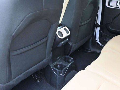 Used 2020 Jeep Wrangler Unlimited Sport AWD/4WD image 27
