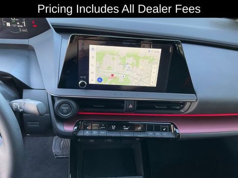Used 2025 Toyota Prius Plug-In Hybrid FWD image 13
