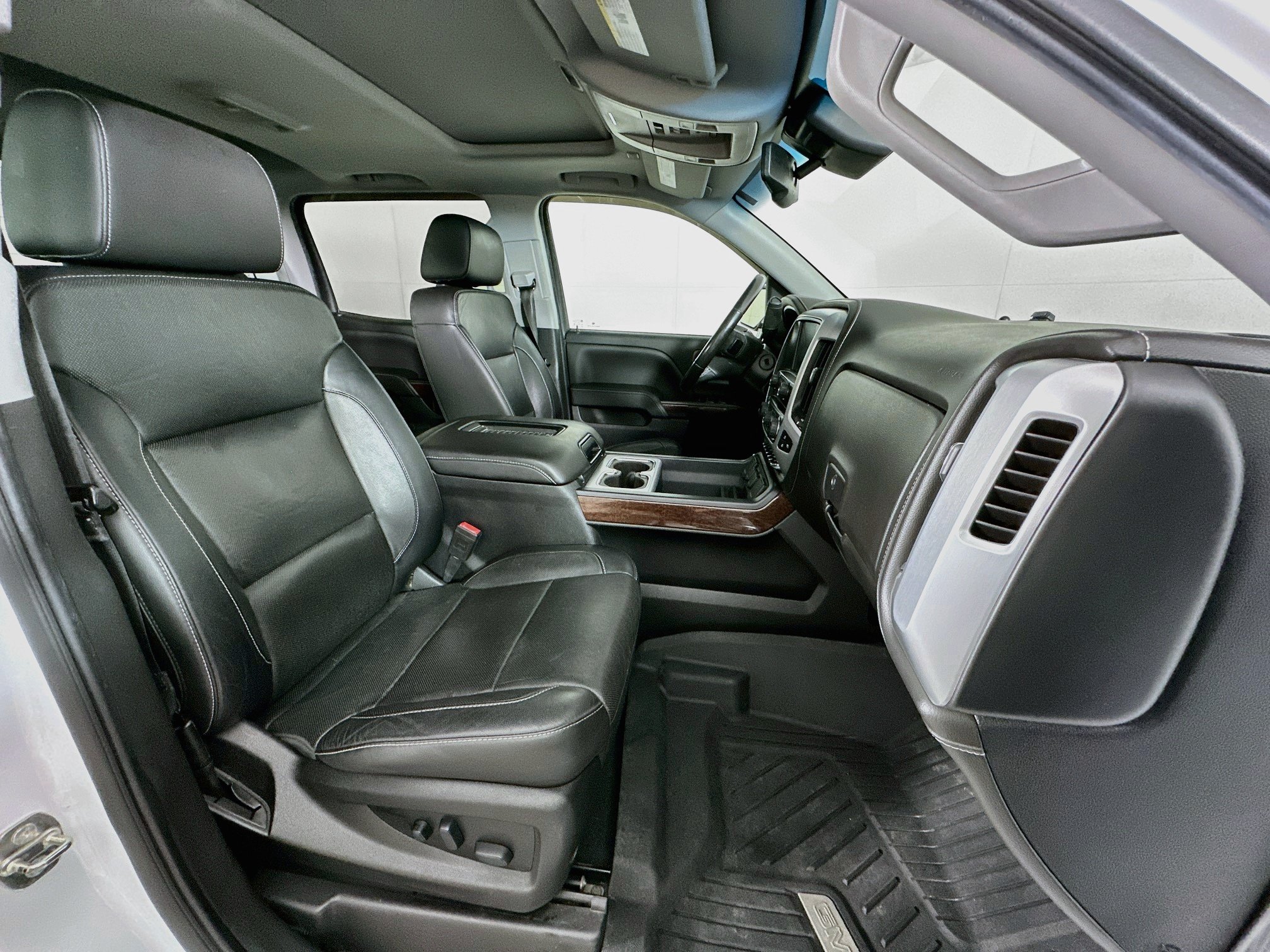 Used 2018 GMC Sierra 1500 SLT AWD/4WD image 31