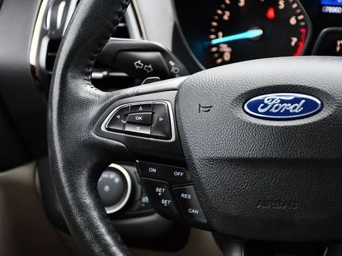 Used 2017 Ford Escape Titanium AWD/4WD image 24