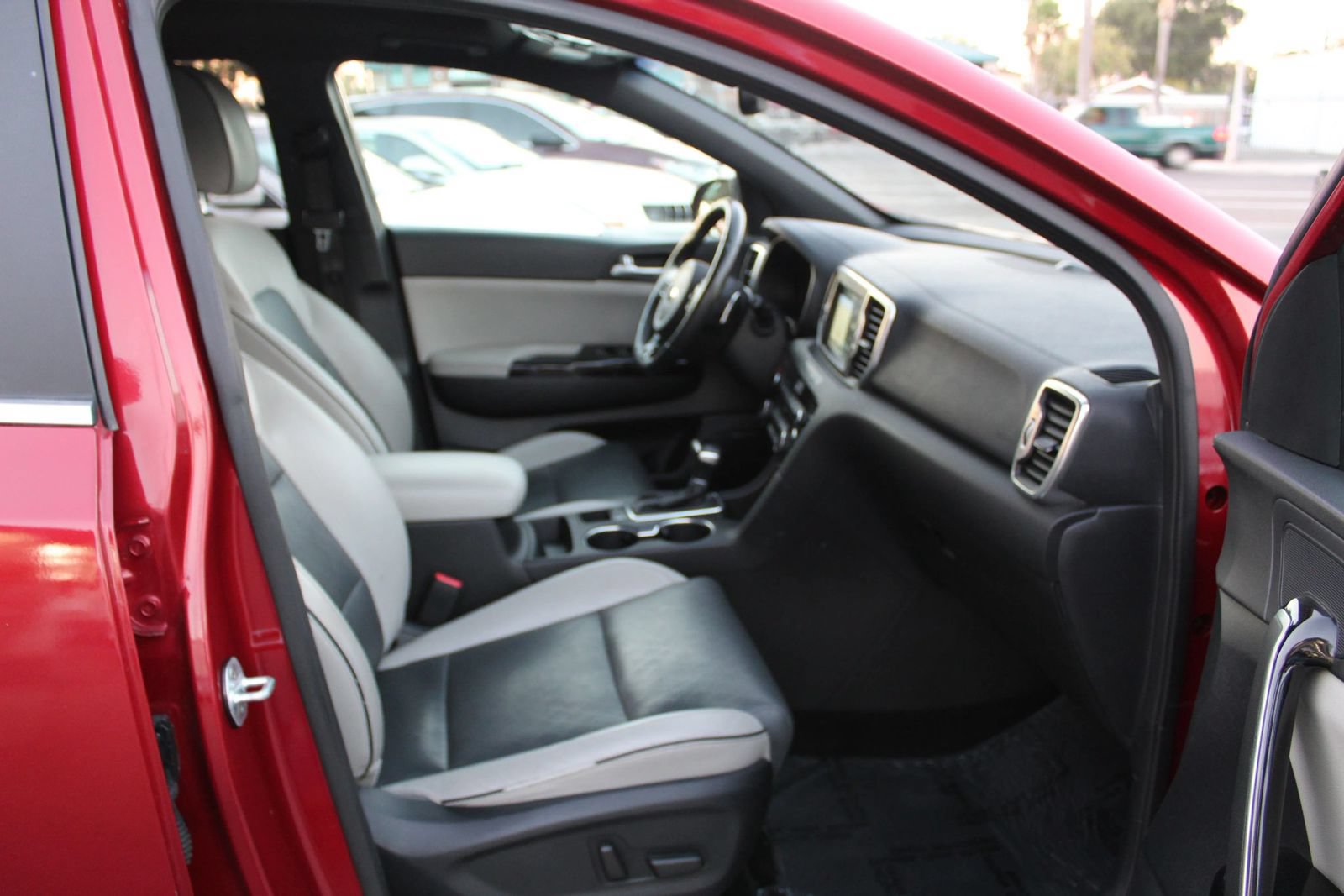 Used 2017 Kia Sportage SX FWD image 10