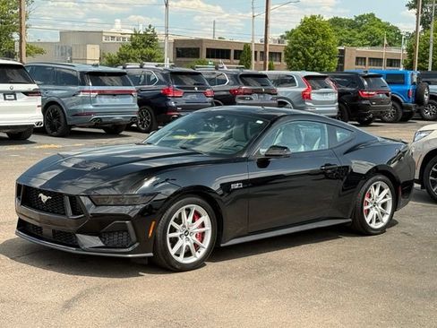 Used 2025 Ford Mustang GT Premium RWD image 49
