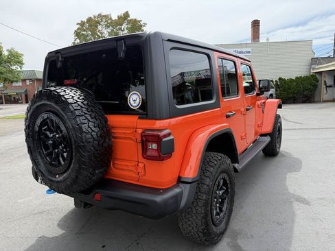 Used 2023 Jeep Wrangler Unlimited Rubicon 4xe AWD/4WD image 8